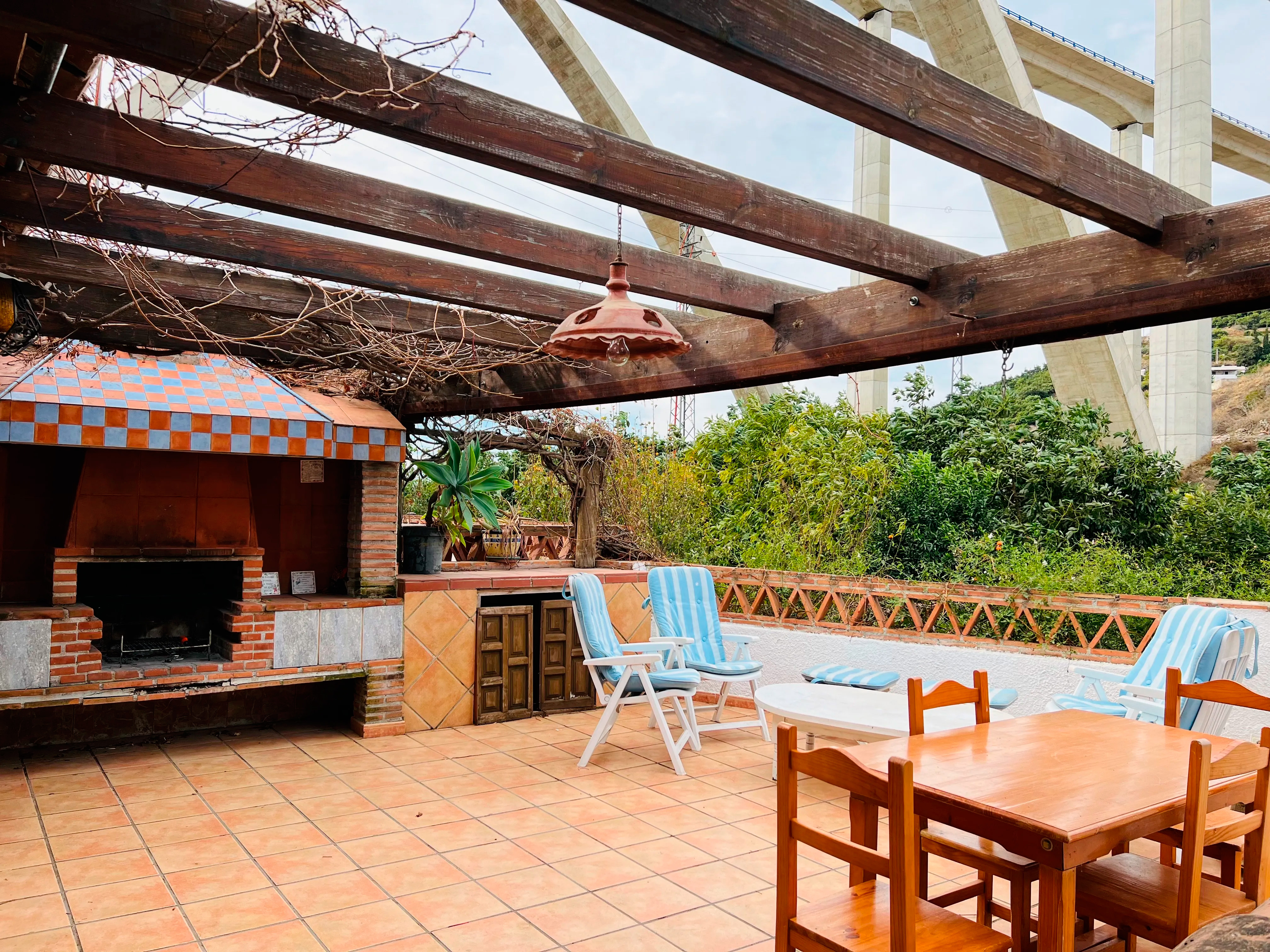 MAGNIFICA FINCA A TAN SOLO 10 MINUTOS DE ALMU��CAR