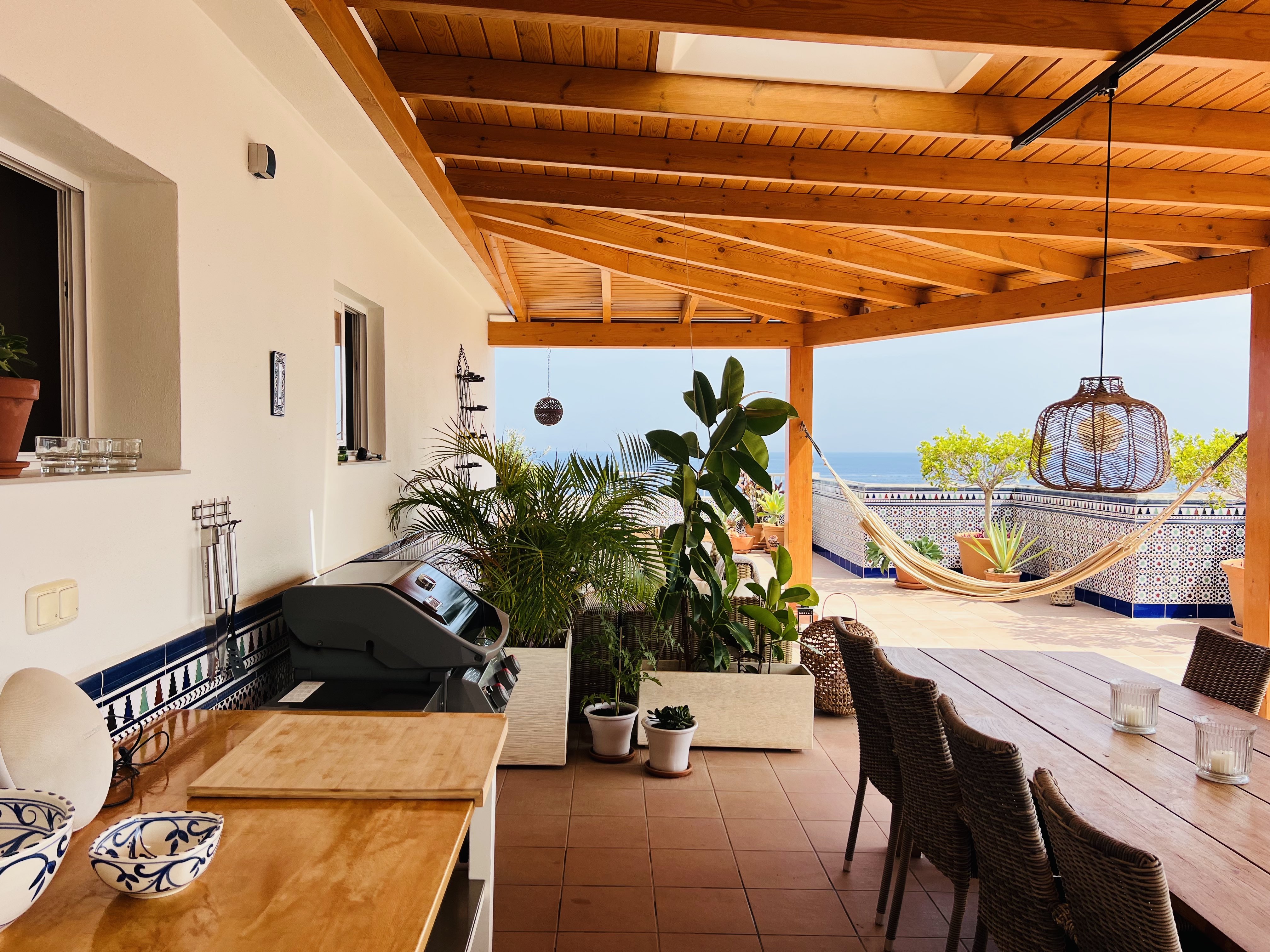 ESPECTACULAR �TICO CON JACUZZI