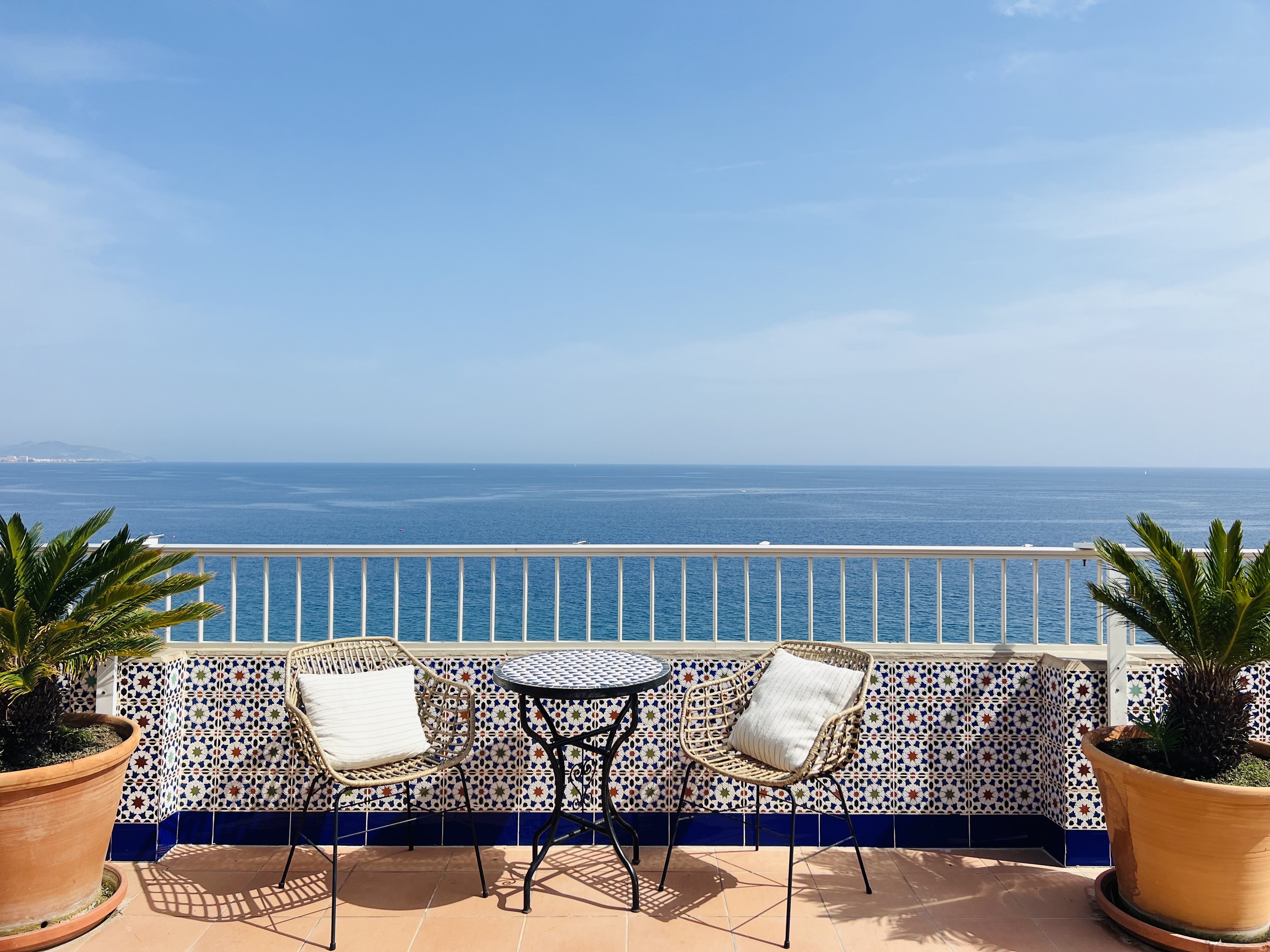 ESPECTACULAR �TICO CON JACUZZI