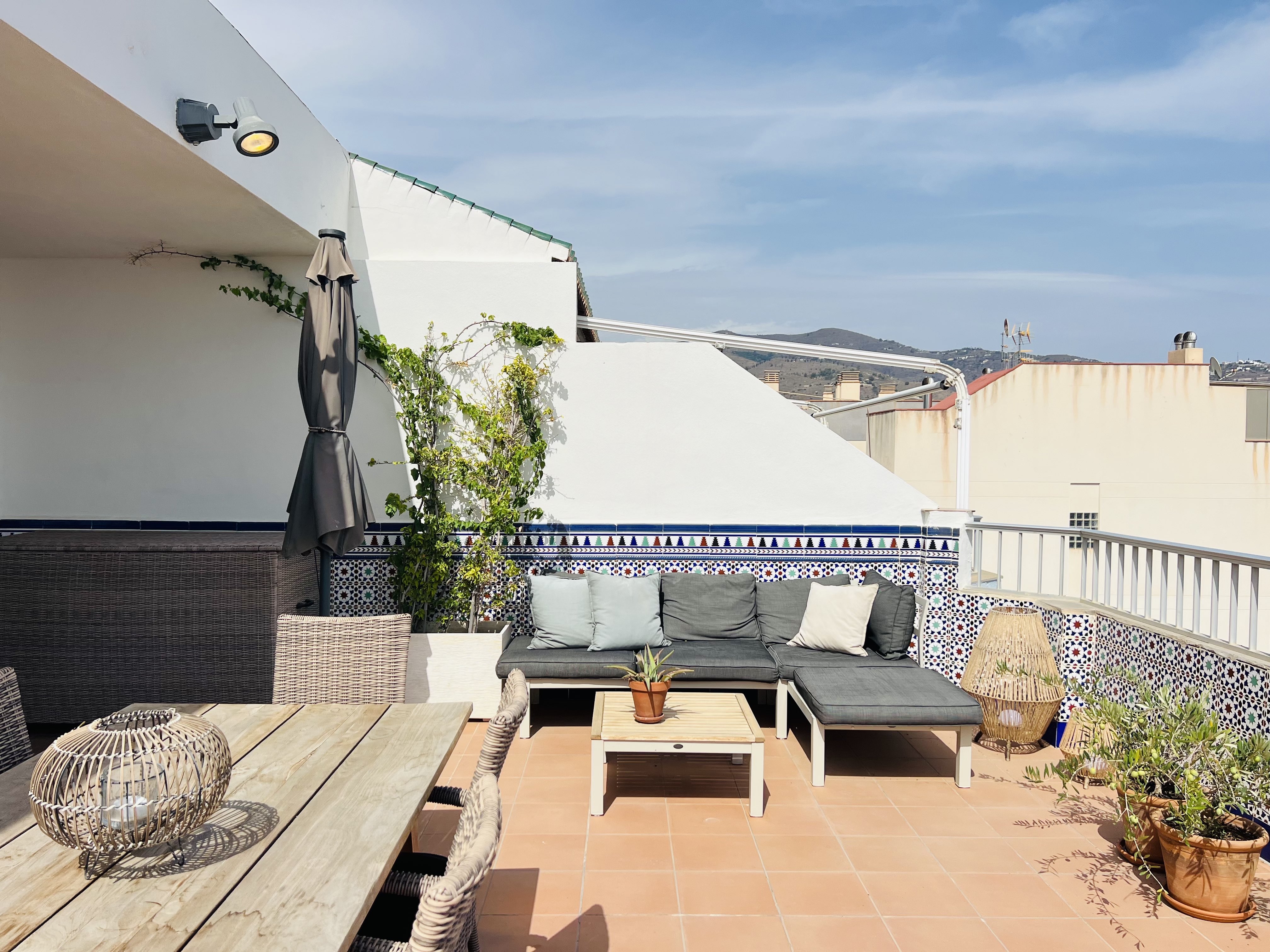 ESPECTACULAR �TICO CON JACUZZI