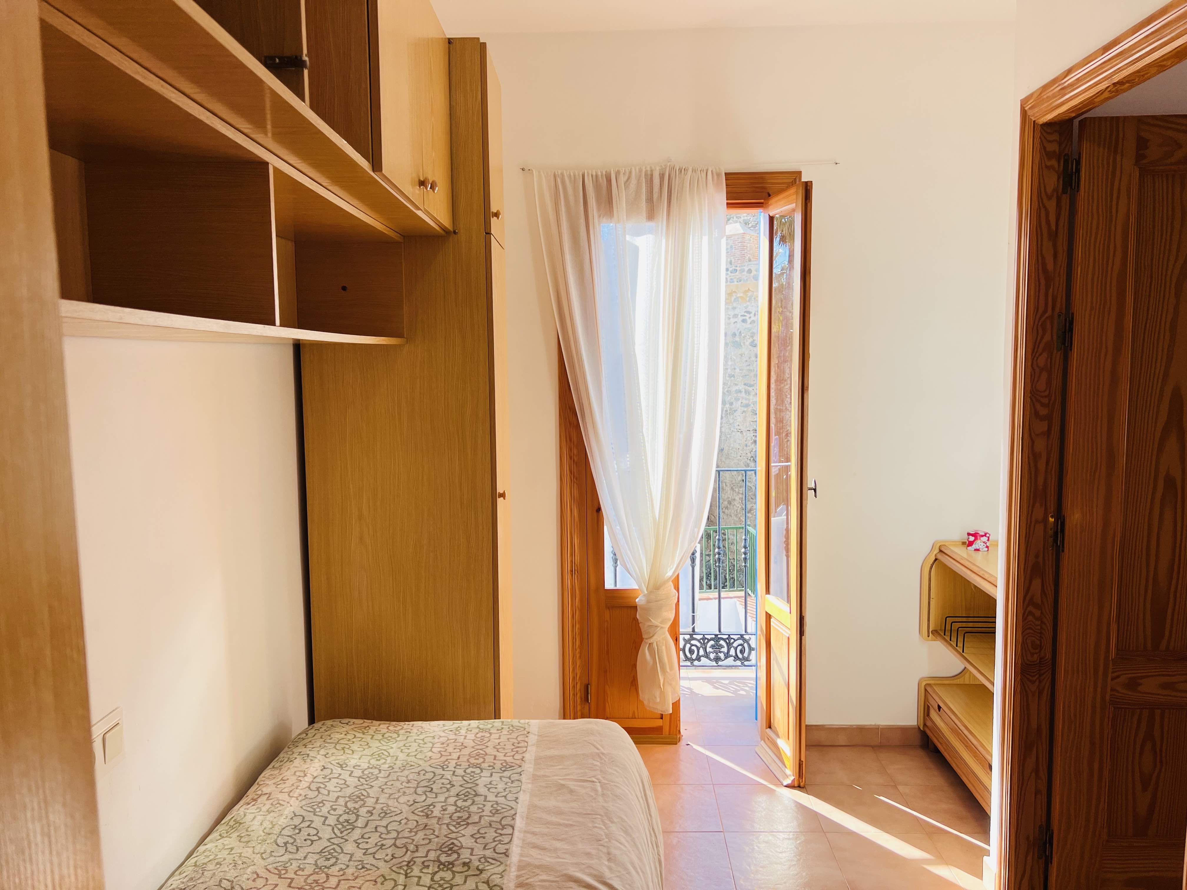 BONITA Y ACOGEDORA CASA DE PUEBLO CON VISTAS AL MAR