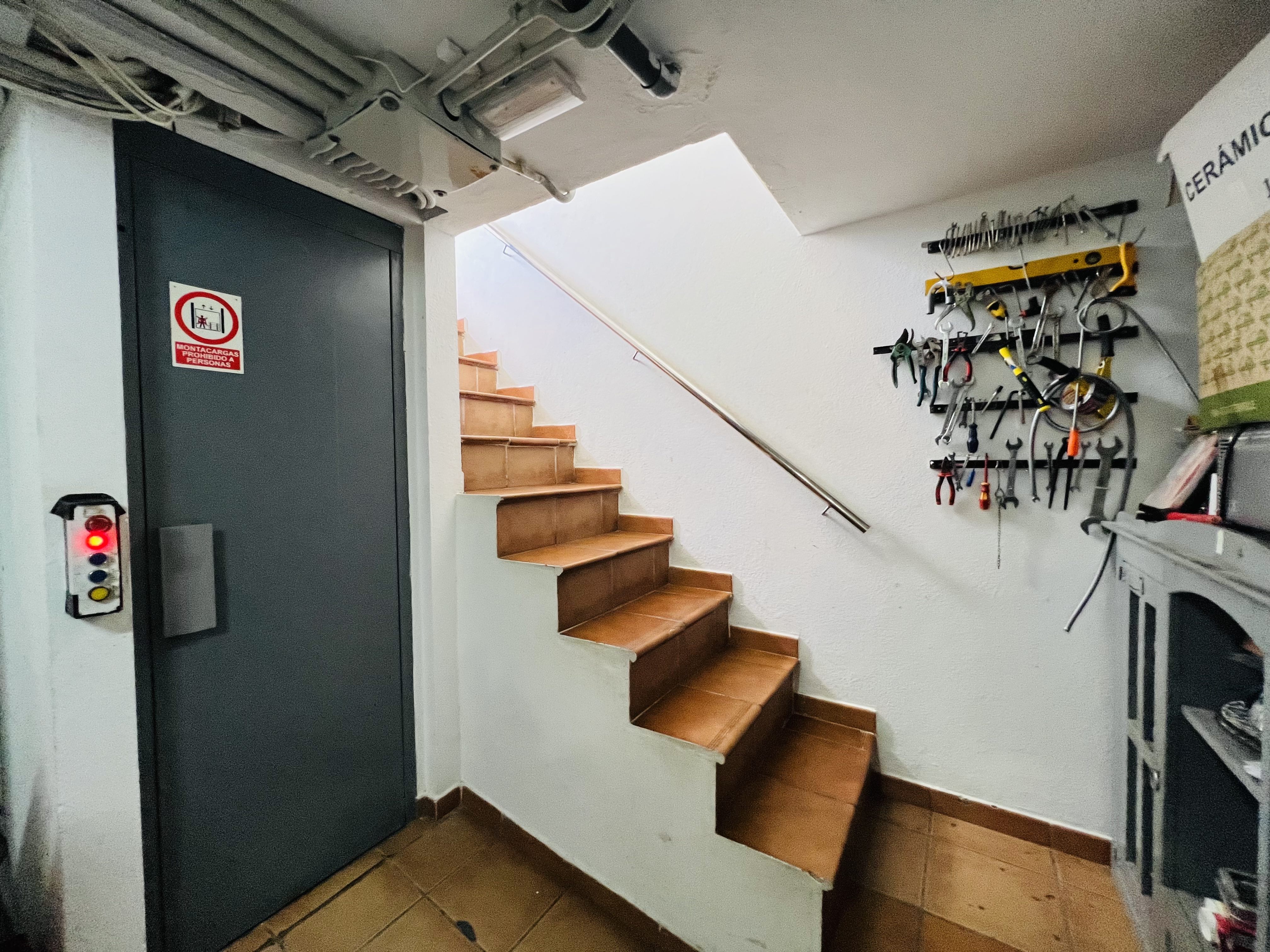 CHIRINGUITO EN VENTA EN PASEO DE VELILLA ID: 2034 S � CONSULTAR PRECIO