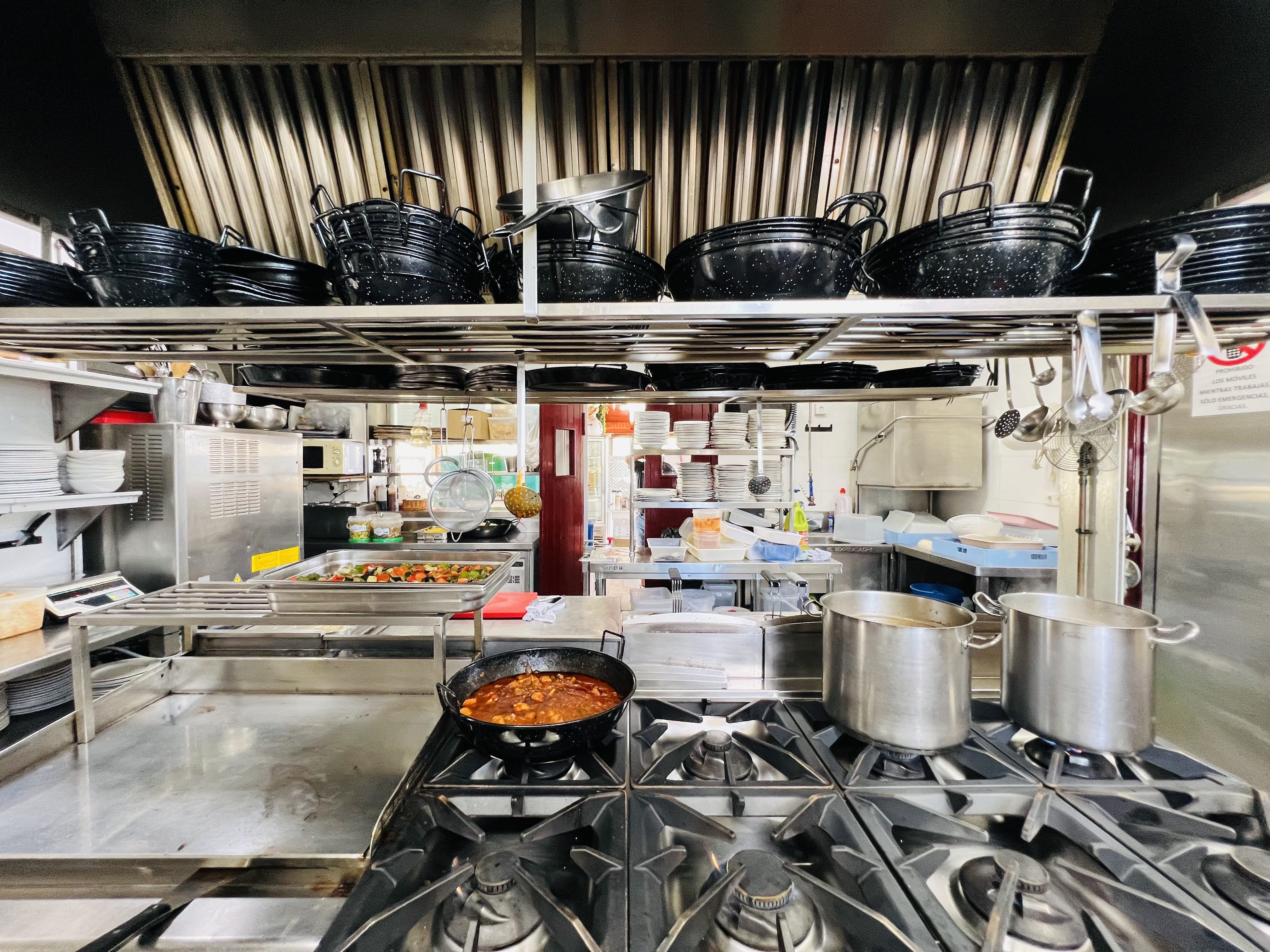 CHIRINGUITO EN VENTA EN PASEO DE VELILLA ID: 2034 S � CONSULTAR PRECIO