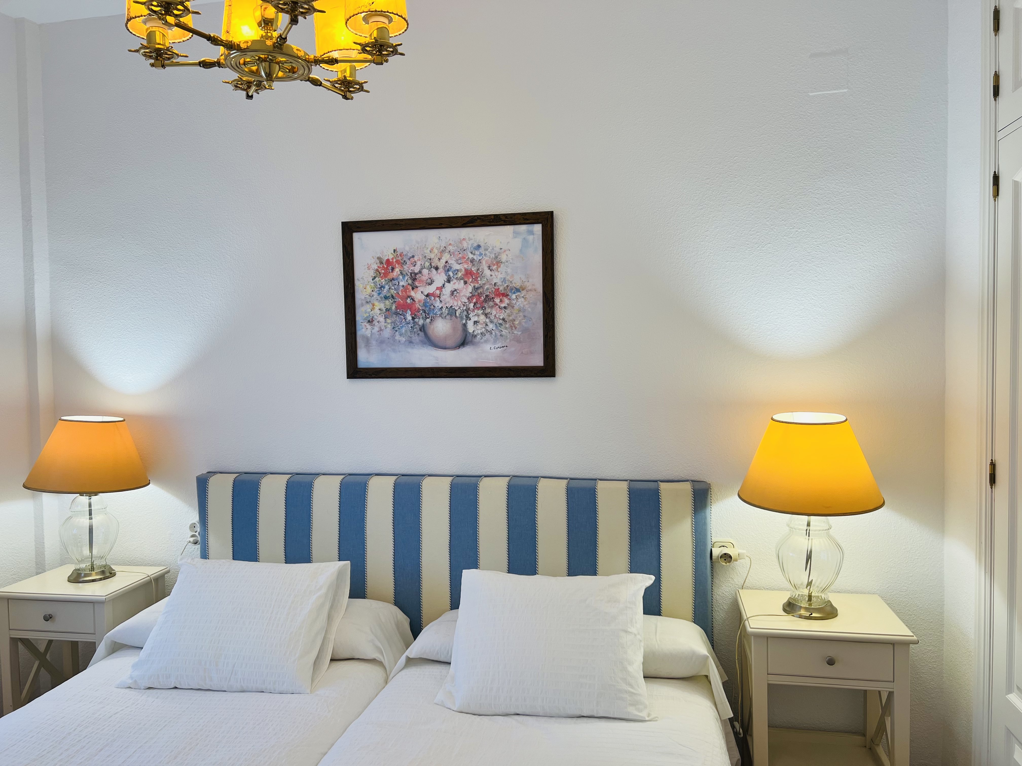 APARTAMENTO EN PASEO REINA SOF�A 