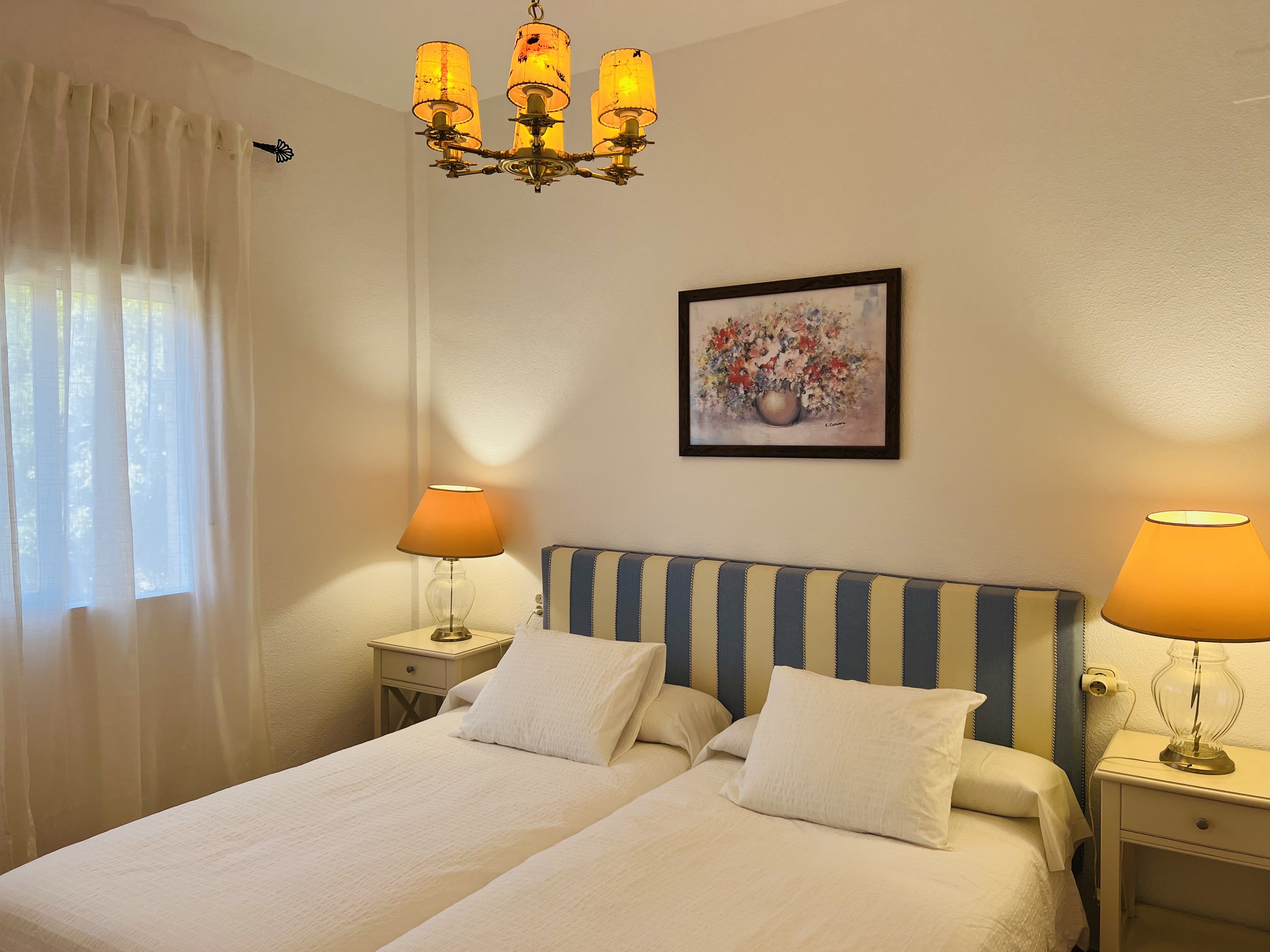 APARTAMENTO EN PASEO REINA SOF�A 