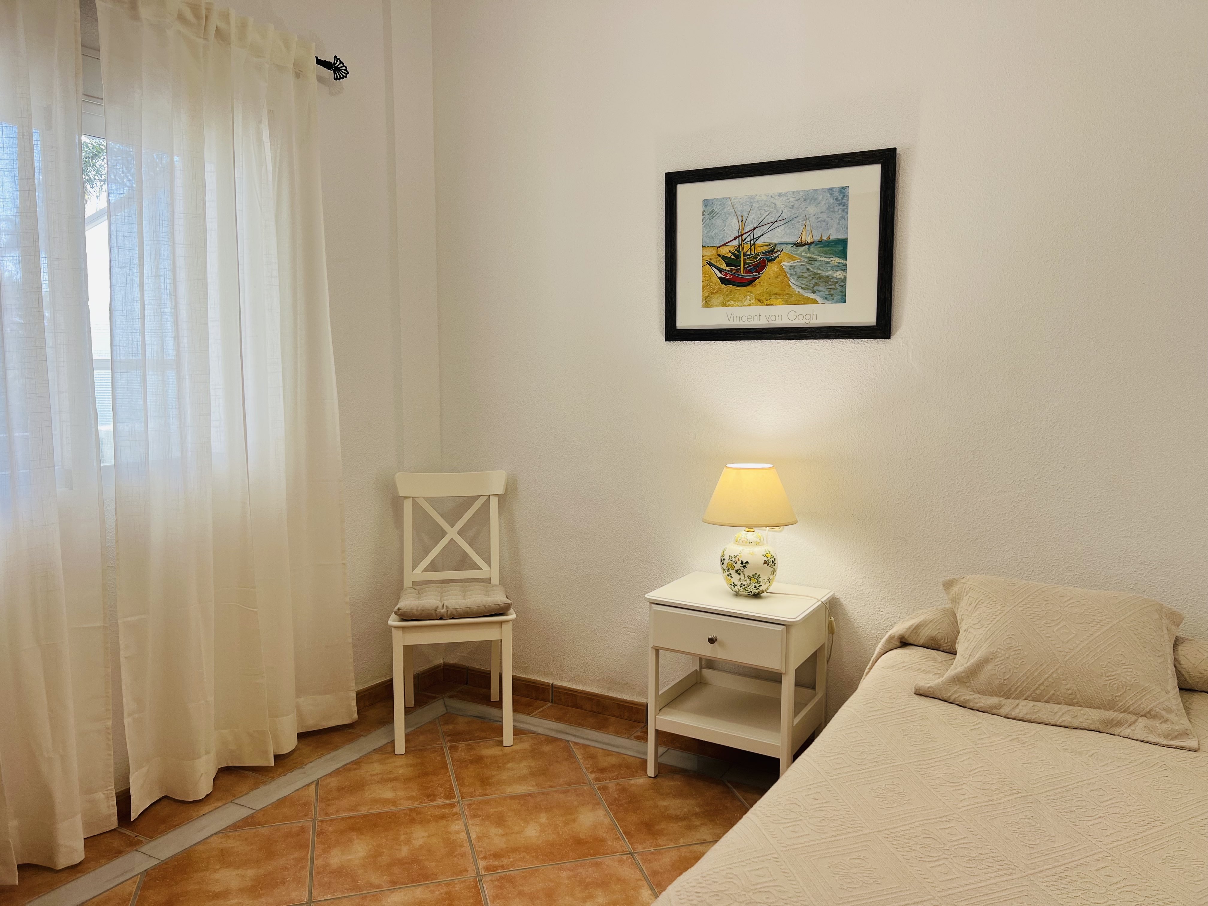 APARTAMENTO EN PASEO REINA SOF�A 