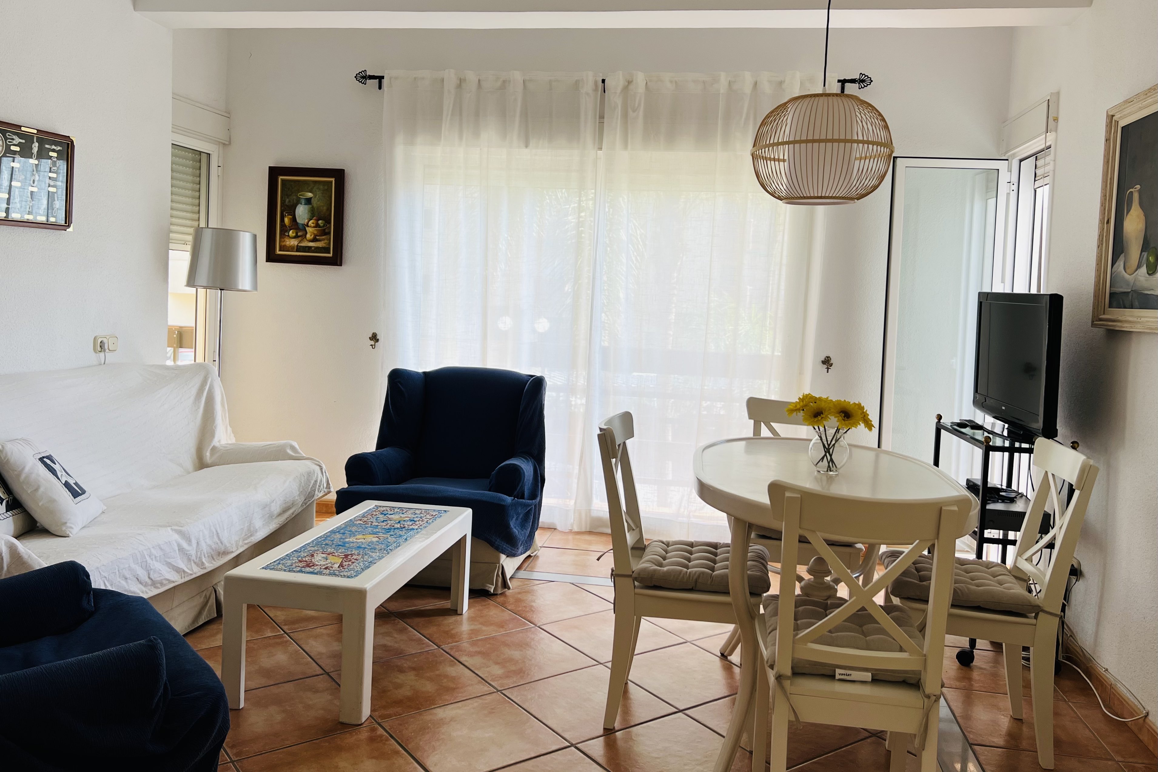 APARTAMENTO EN PASEO REINA SOF�A 