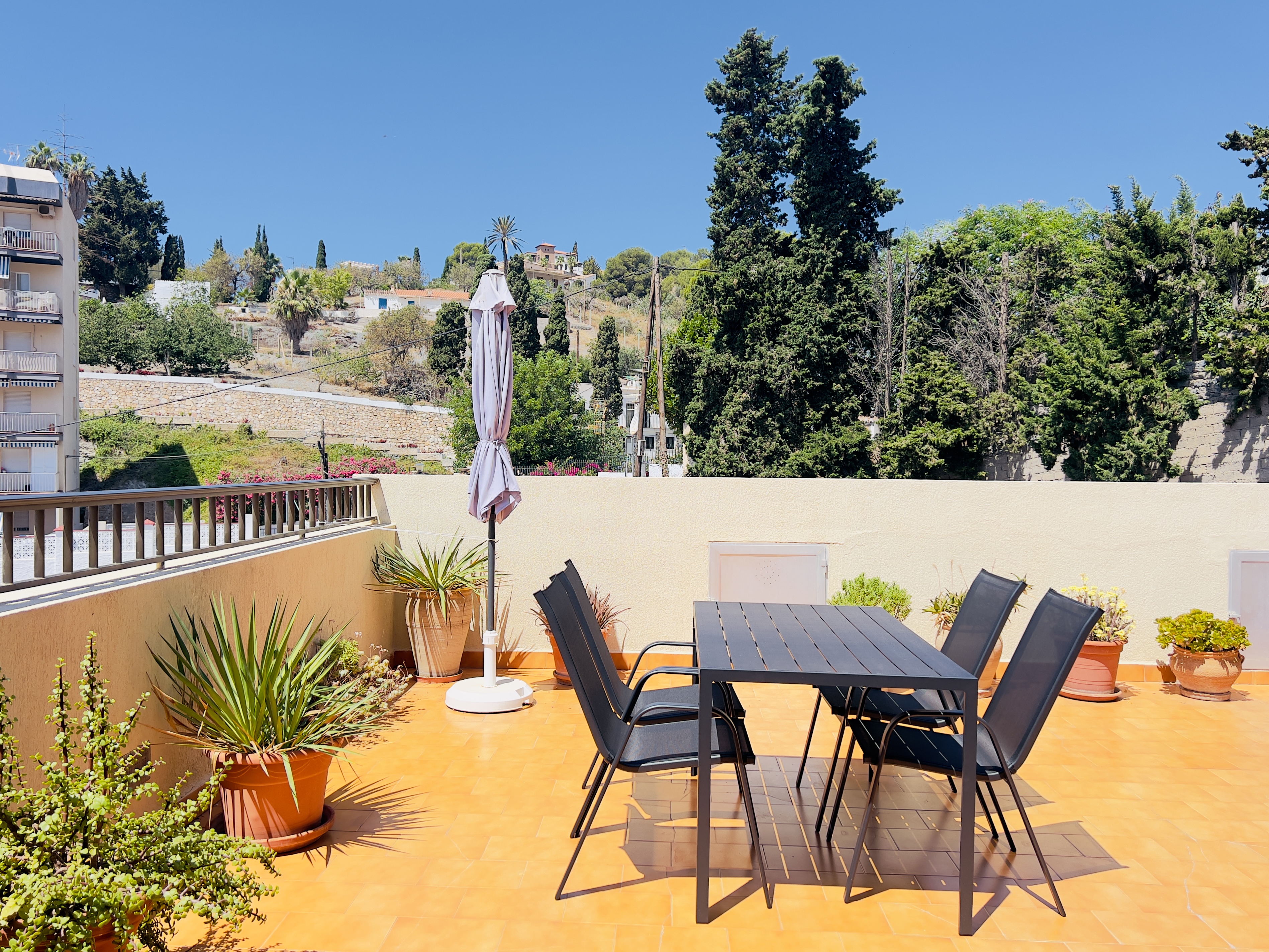 APARTAMENTO EN PASEO DE VELILLA 