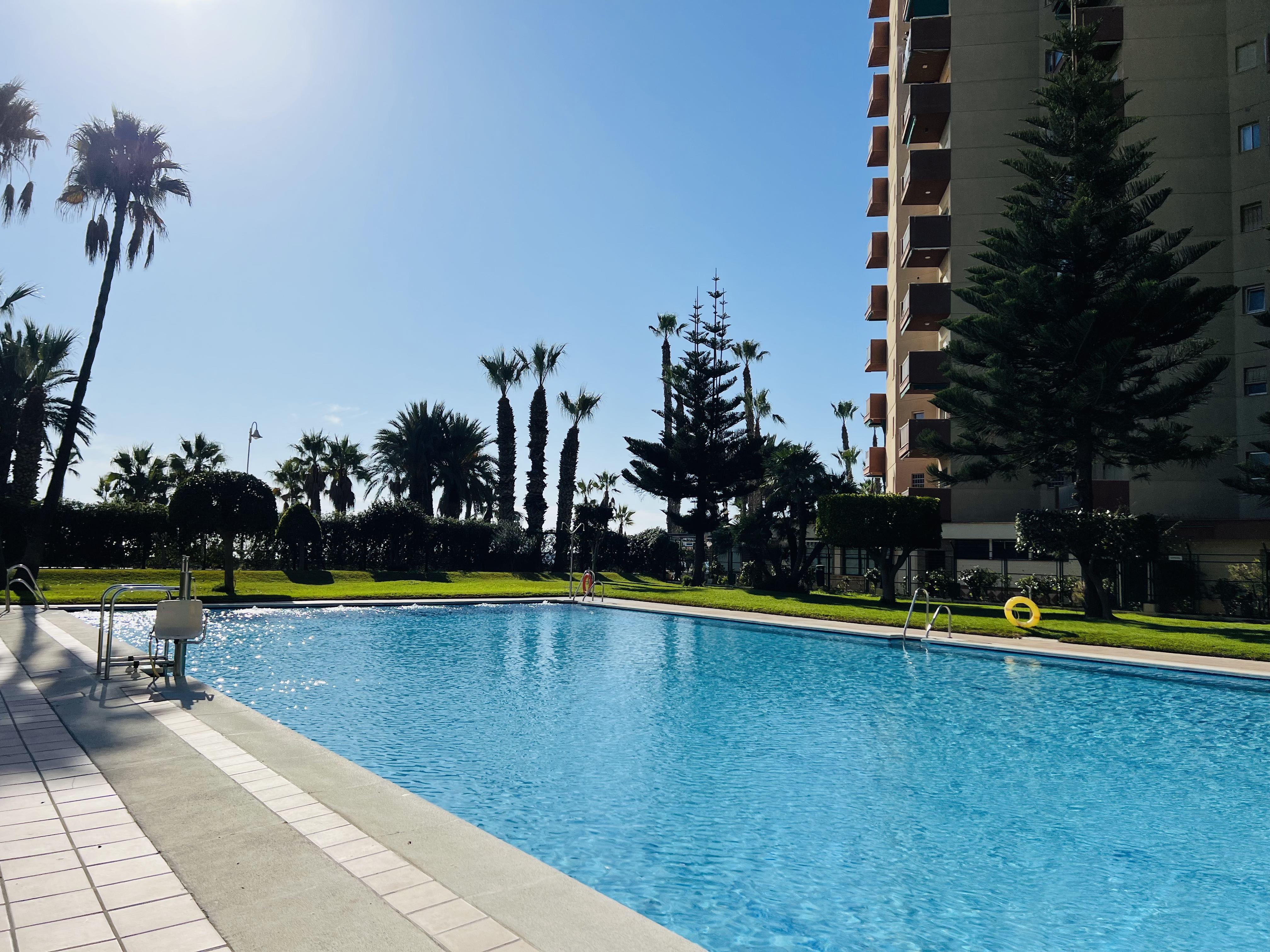 APARTAMENTO EN URBANIZACI�N GONDOLAS