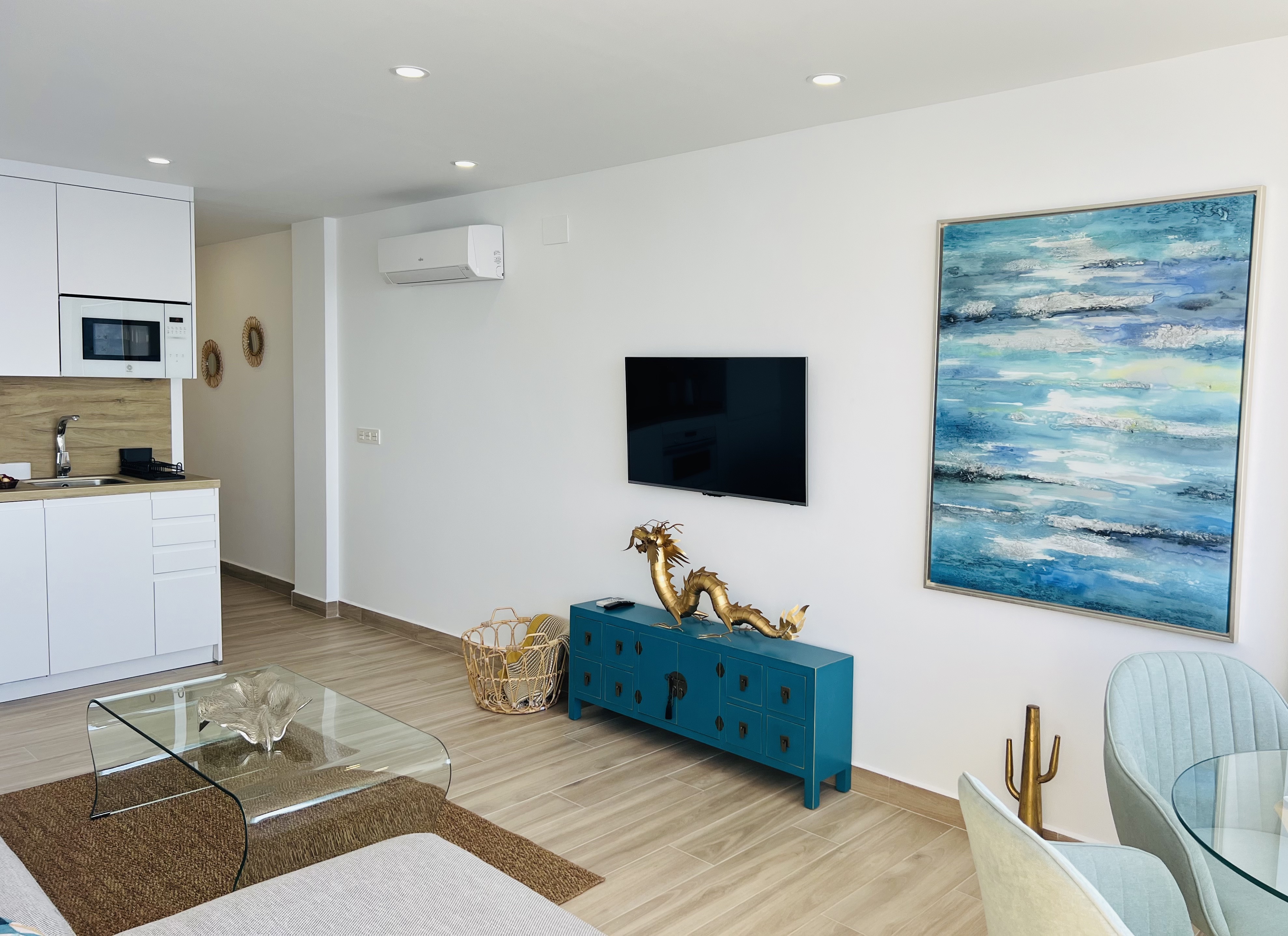 APARTAMENTO EN PASEO REINA SOF�A 