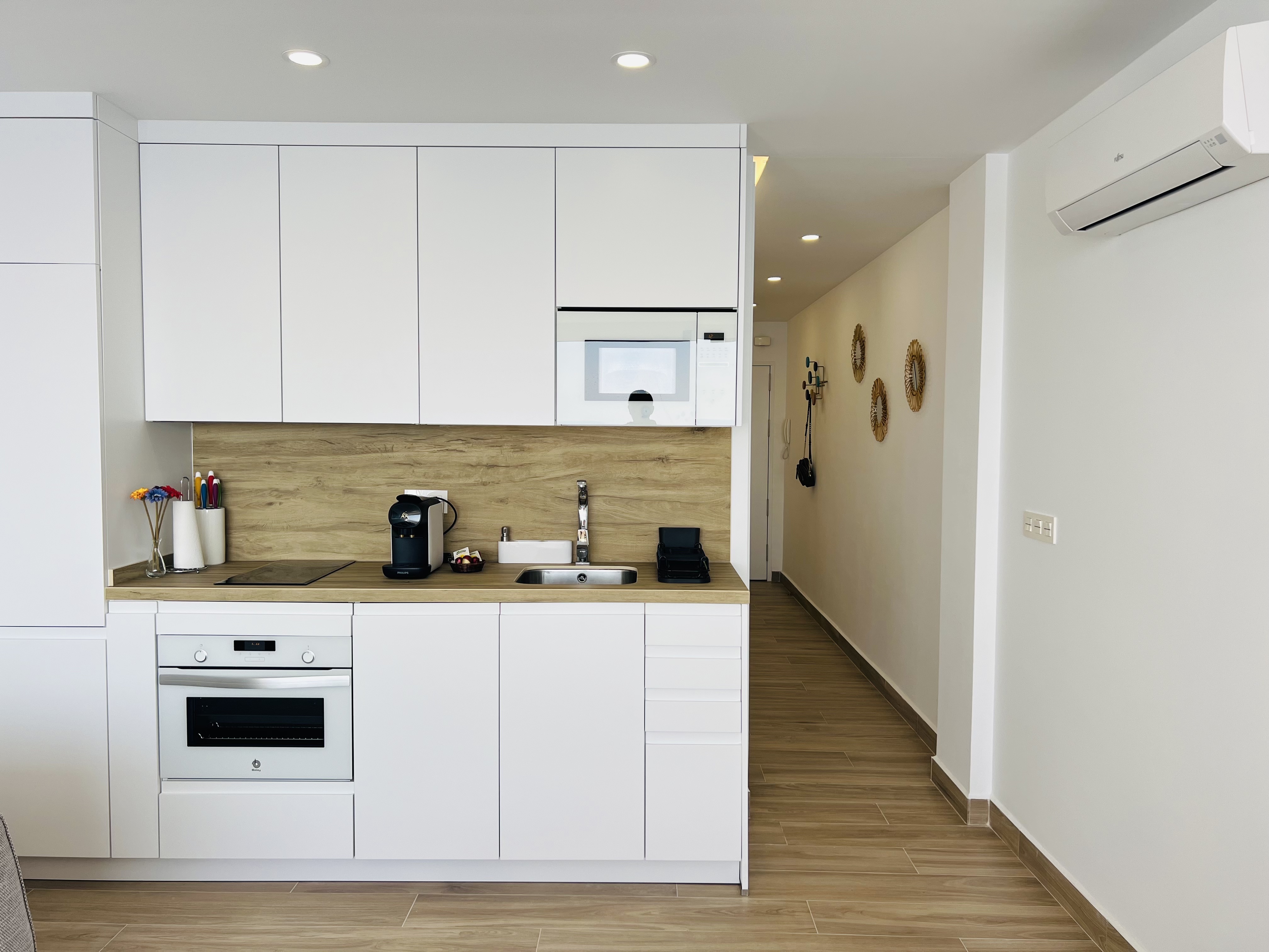 APARTAMENTO EN PASEO REINA SOF�A 