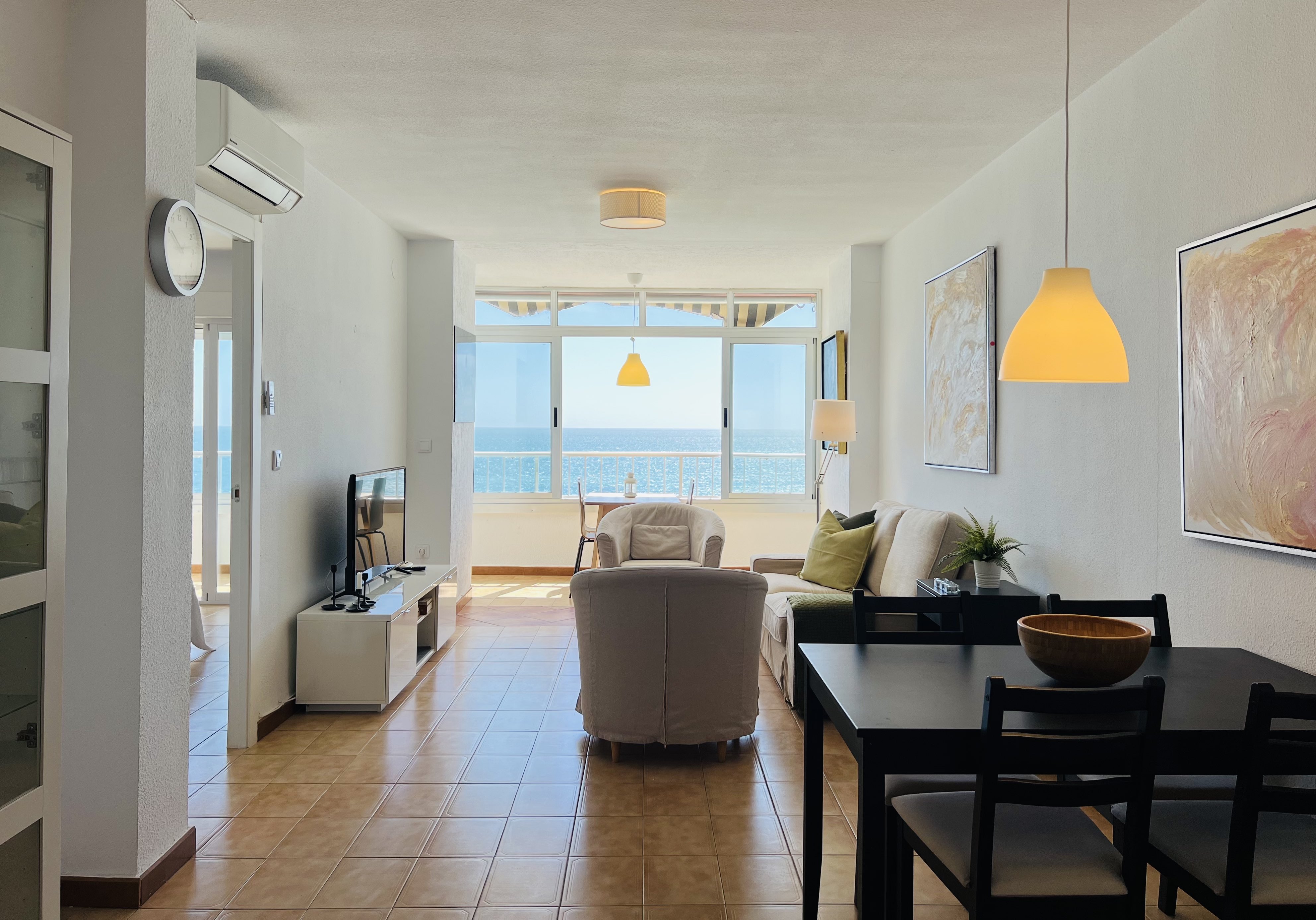 APARTAMENTO FRENTE AL MAR, PASEO REINA SOF�A