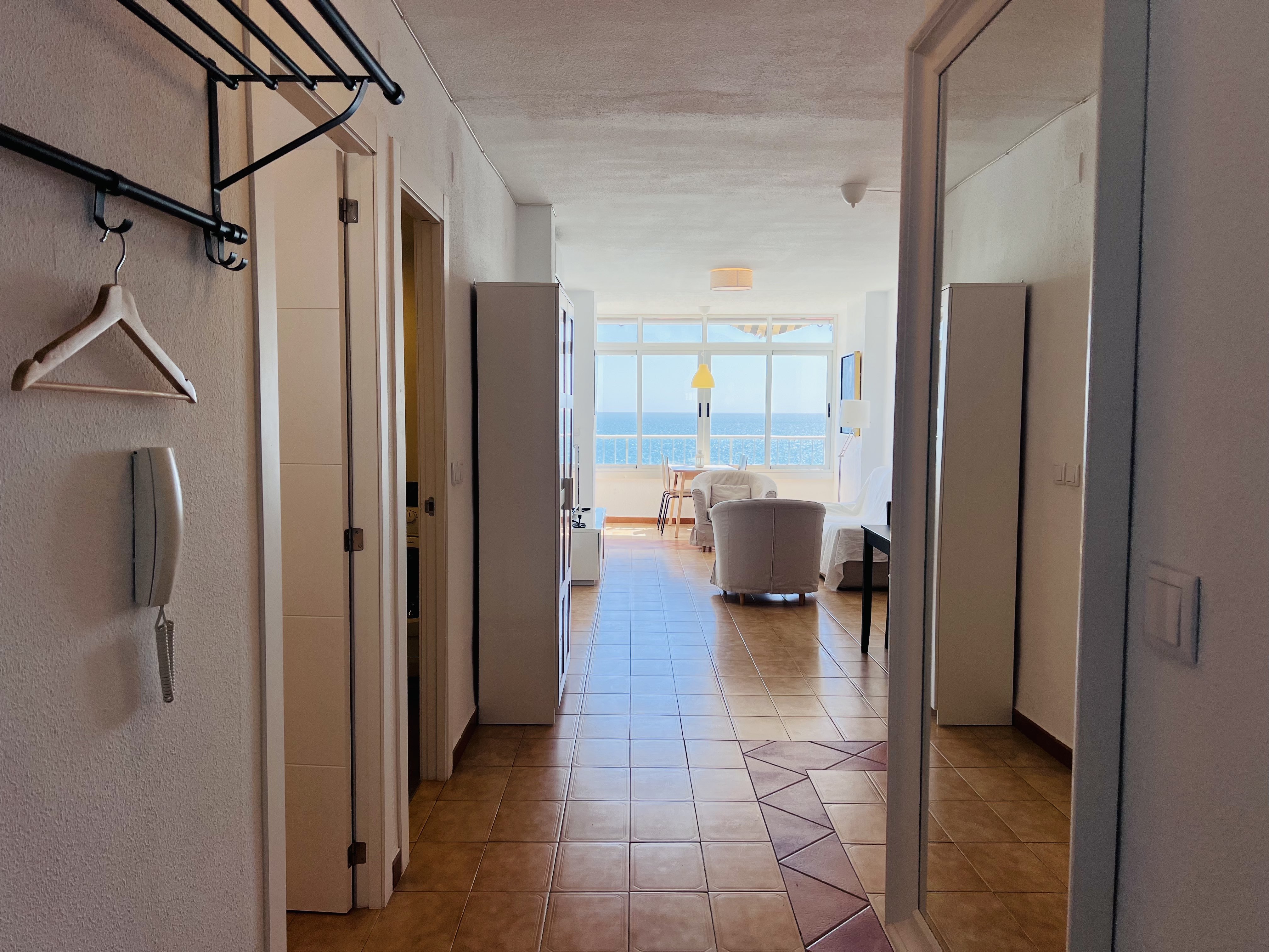 APARTAMENTO FRENTE AL MAR, PASEO REINA SOF�A